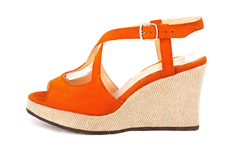 Clementine orange women's closed back sandals, with crossed straps.. Profile view - Florence KOOIJMAN